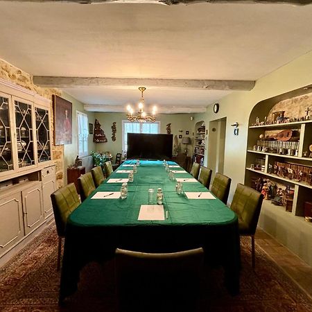 Domaine Du Commandeur Bed & Breakfast Mondragon Bagian luar foto