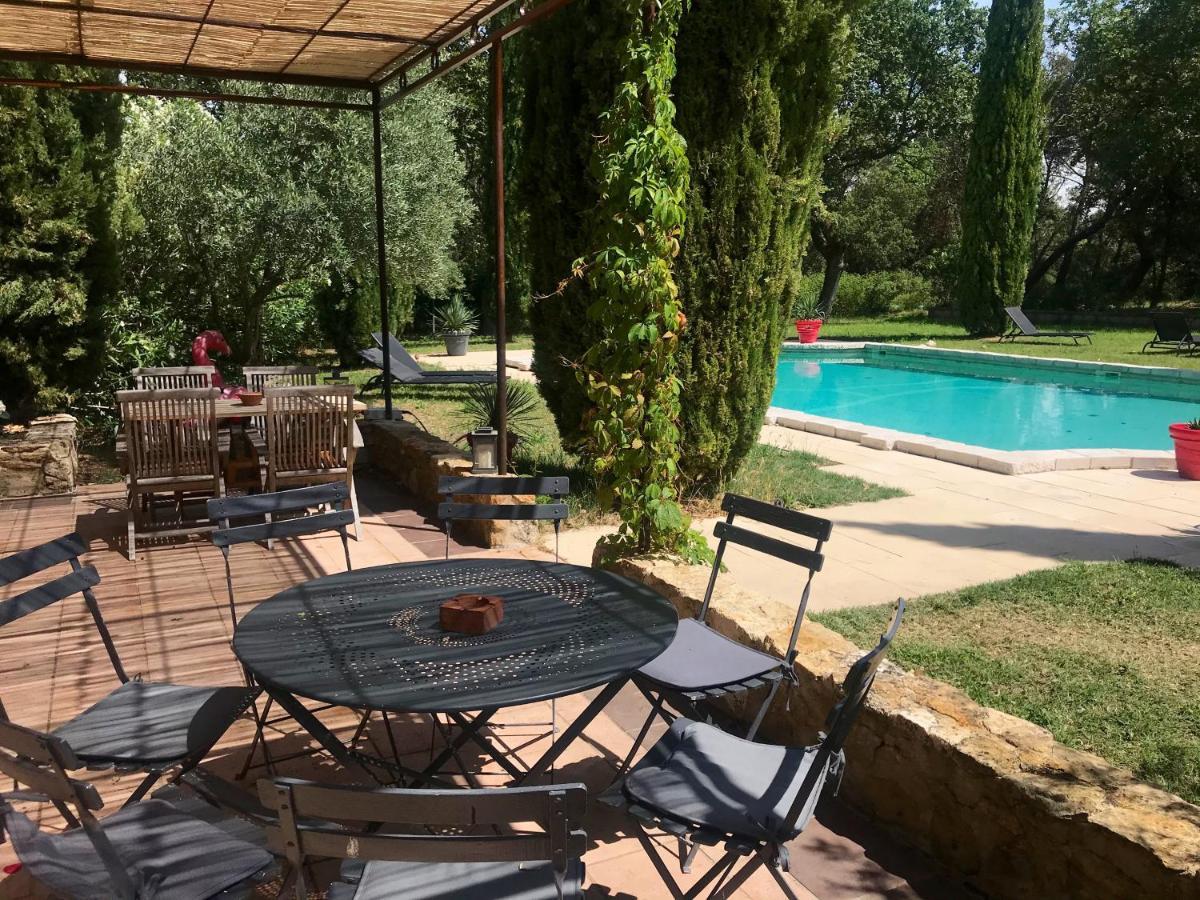 Domaine Du Commandeur Bed & Breakfast Mondragon Bagian luar foto