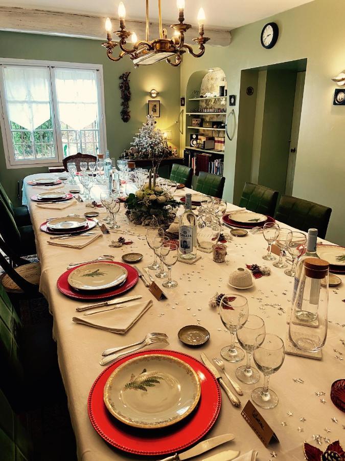Domaine Du Commandeur Bed & Breakfast Mondragon Bagian luar foto